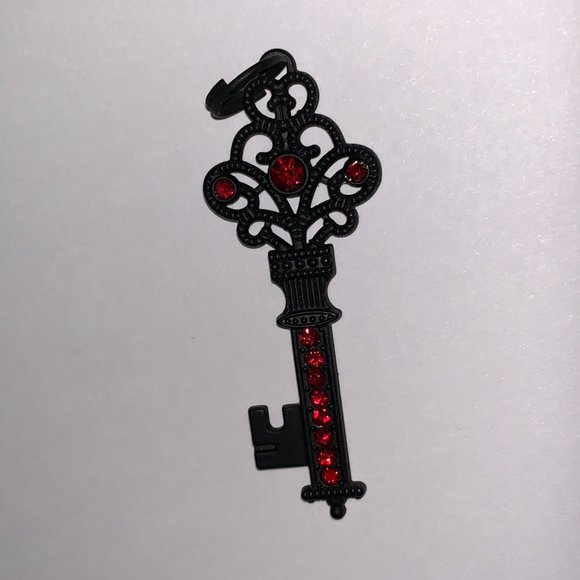 Black and Red Key Pendant - Picture 1 of 12